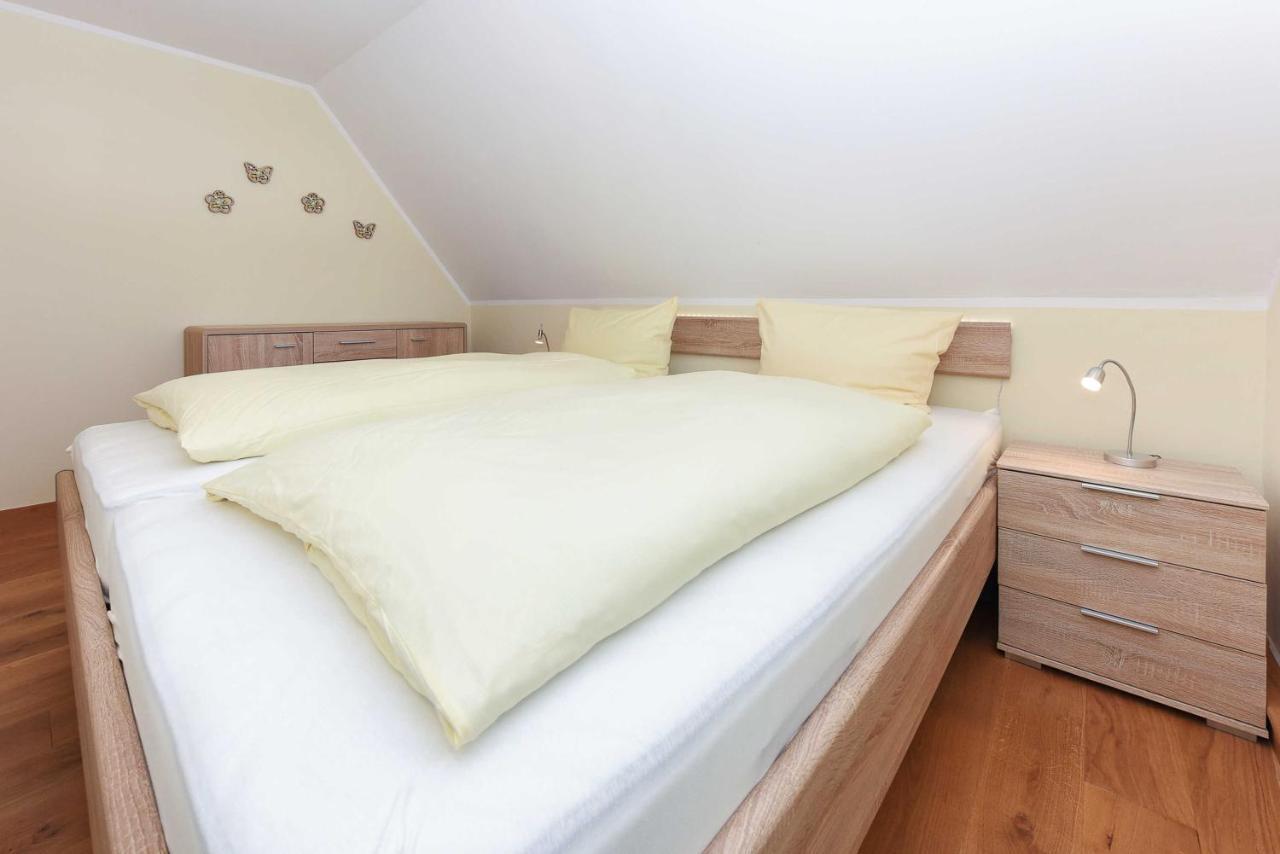 Ferienwohnung Teezeit Neuharlingersiel Bagian luar foto